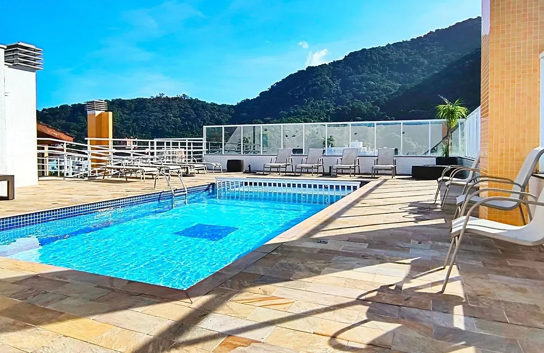 Apartamentos a 100m Praia das Toninhas PISCINA AQUECIDA-1